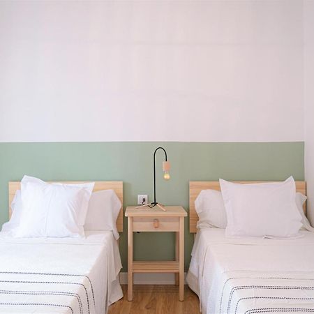 Hostal La Calzada Тарифа Экстерьер фото
