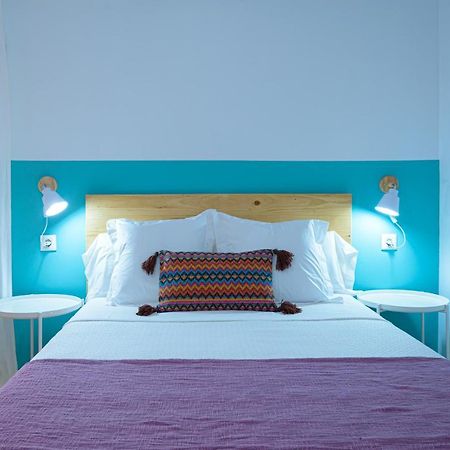 Hostal La Calzada Тарифа Экстерьер фото