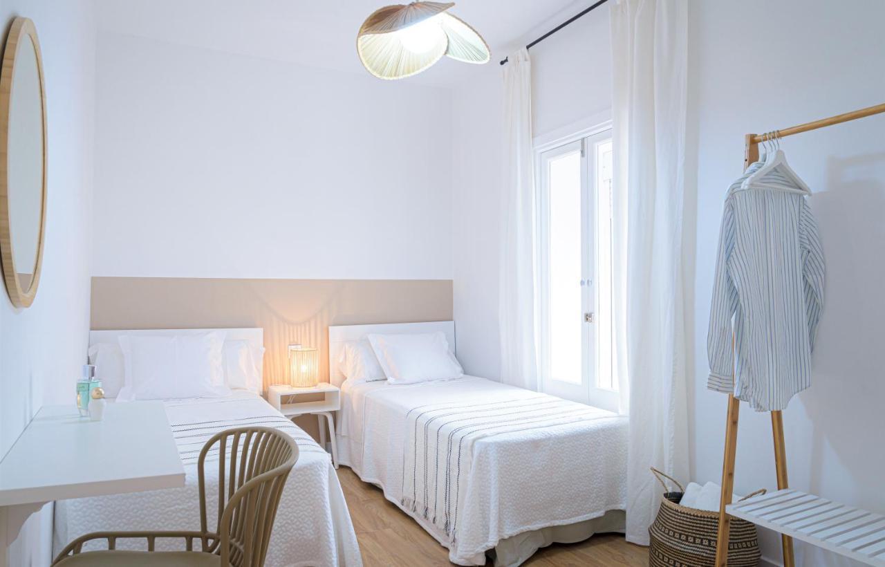 Hostal La Calzada Тарифа Экстерьер фото