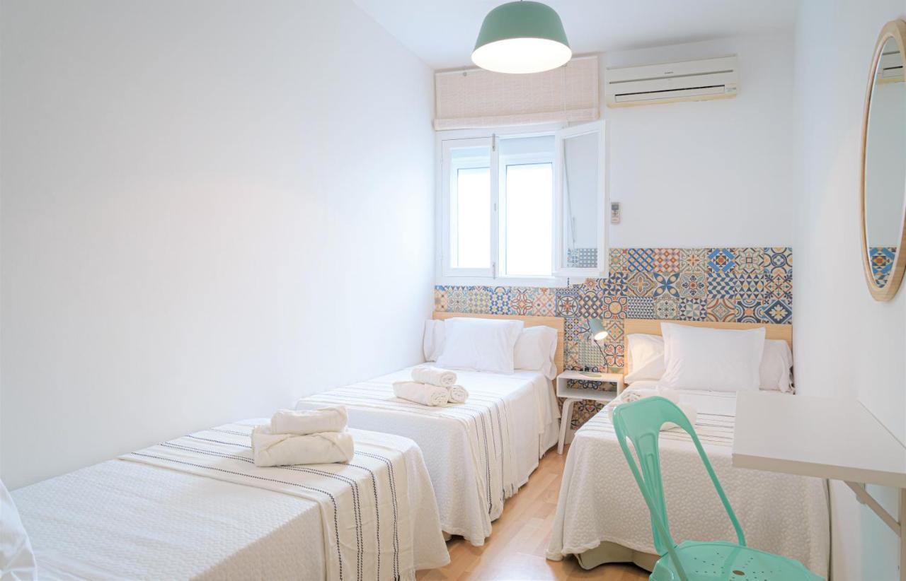 Hostal La Calzada Тарифа Экстерьер фото