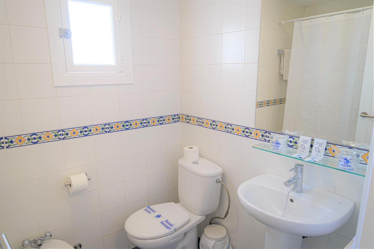 Hostal La Calzada Тарифа Экстерьер фото